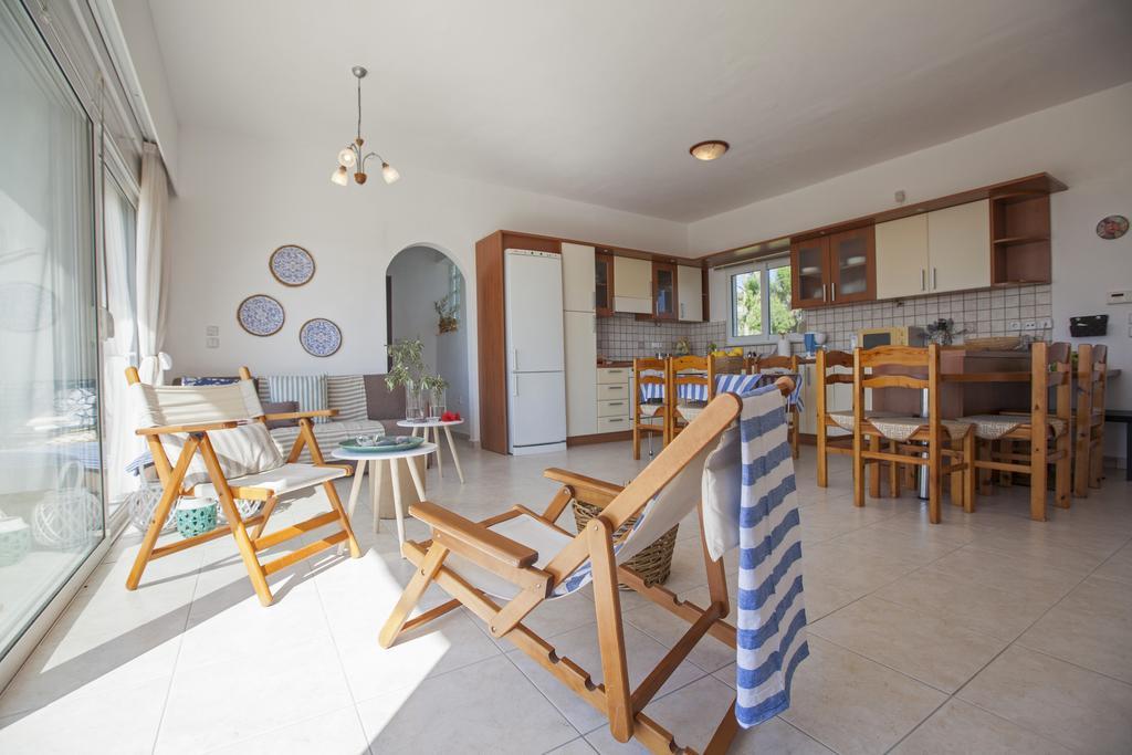 Kamiros Apartment Kalavárda Екстериор снимка